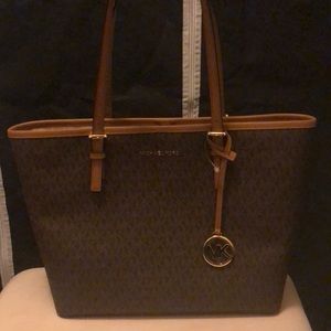 Michael Kors tote
